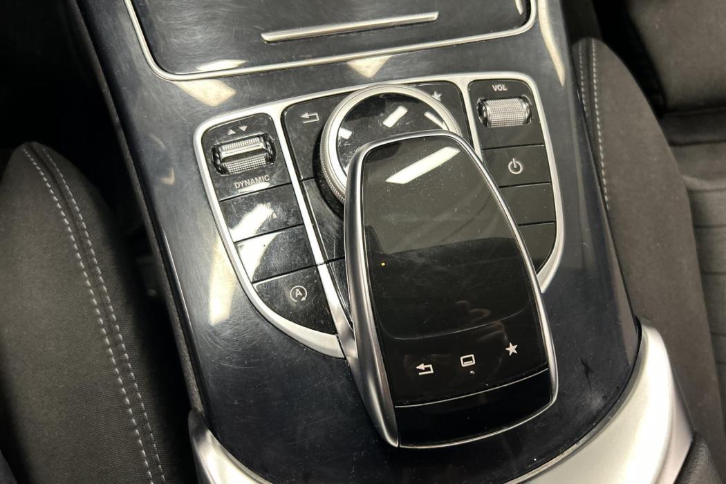 MERCEDES-BENZ C 2016