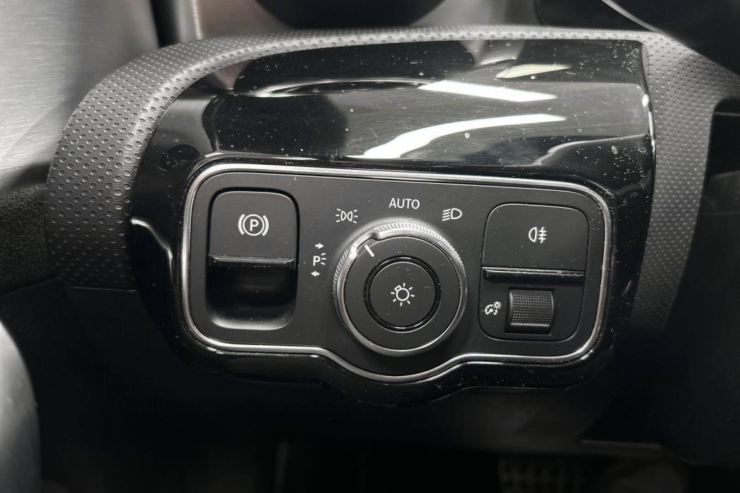 MERCEDES-BENZ CLA 2021