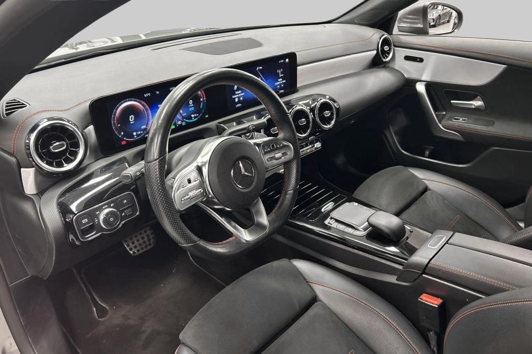 MERCEDES-BENZ CLA 2021