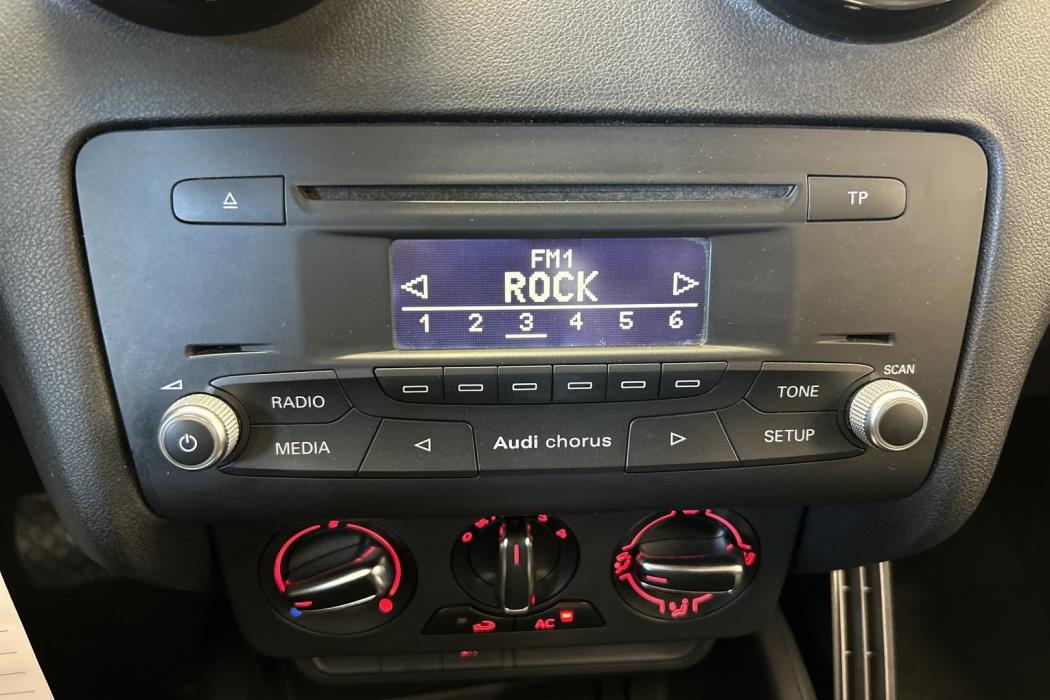 AUDI A1 2012