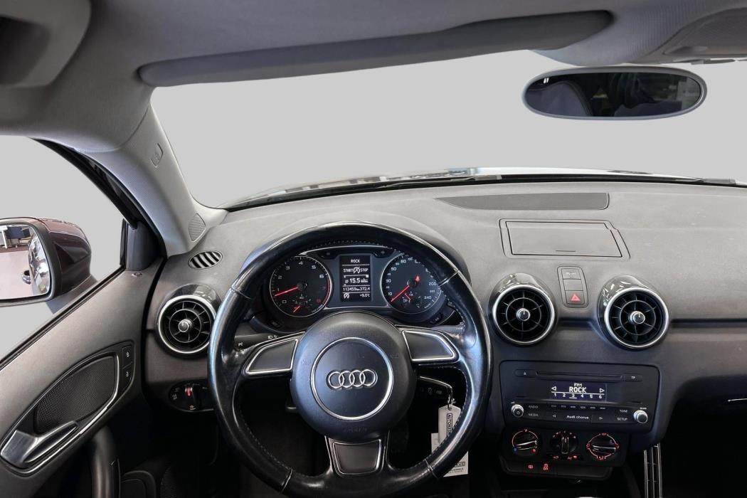 AUDI A1 2012