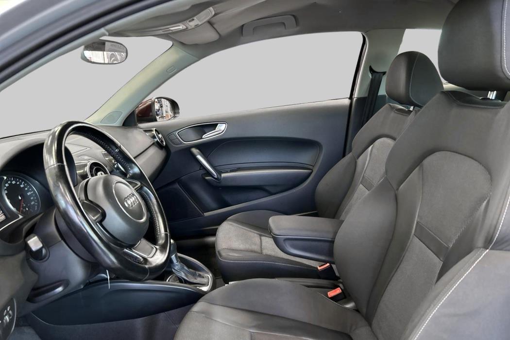 AUDI A1 2012