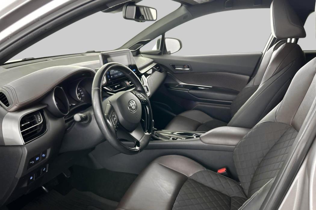 TOYOTA C-HR 2017