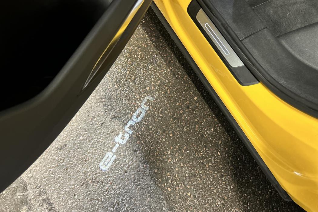 AUDI e-tron 2020