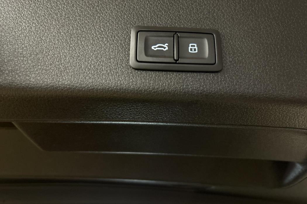 AUDI e-tron 2020