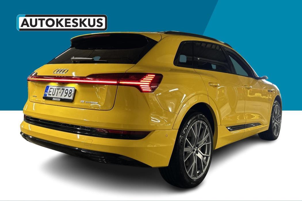 AUDI e-tron 2020