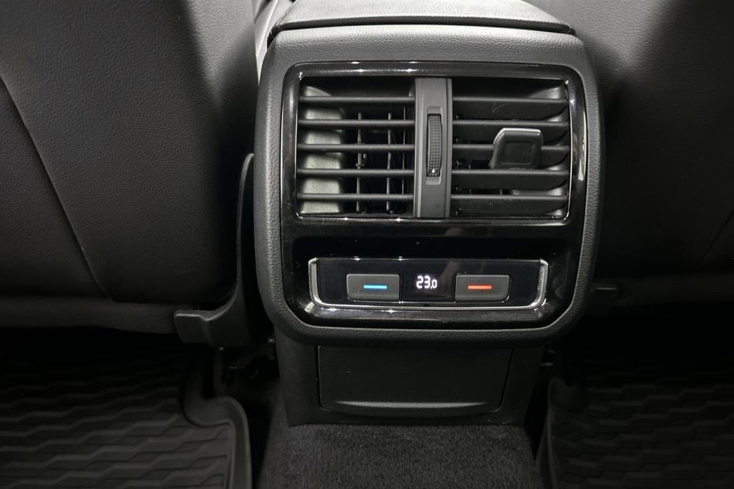 VOLKSWAGEN Passat 2020