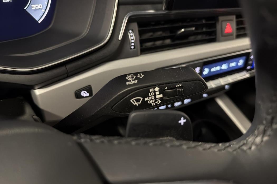 AUDI A5 2023
