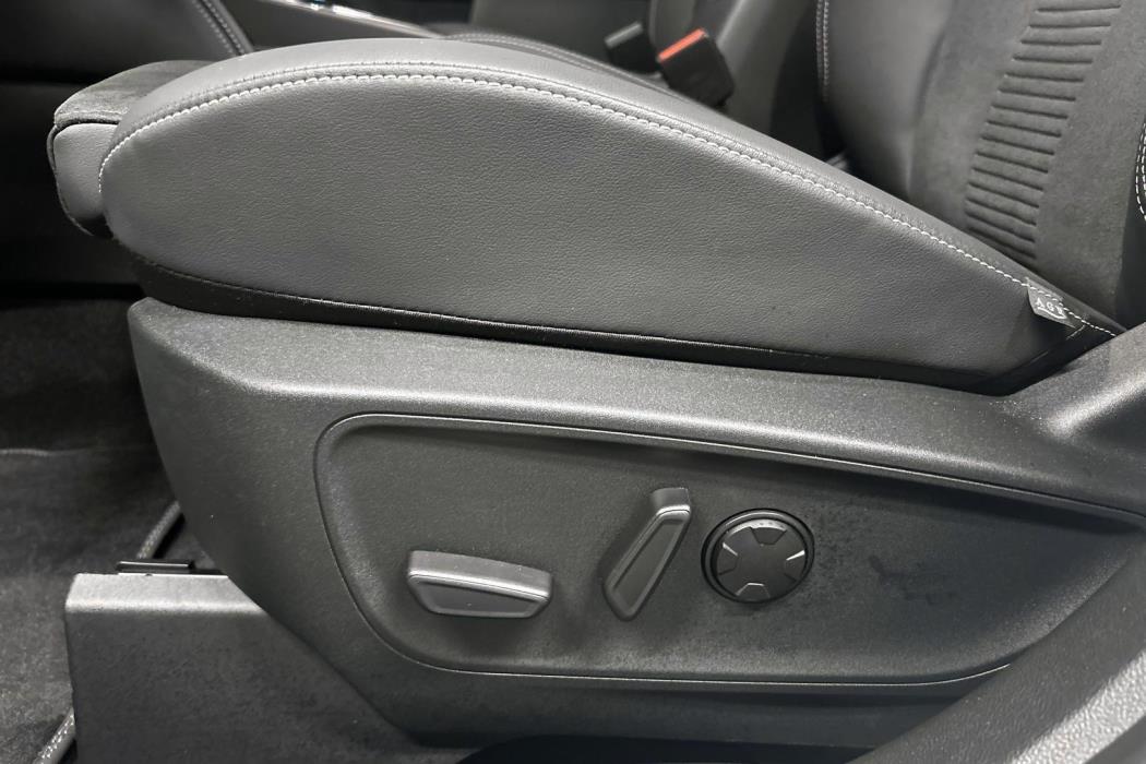 FORD Kuga 2026