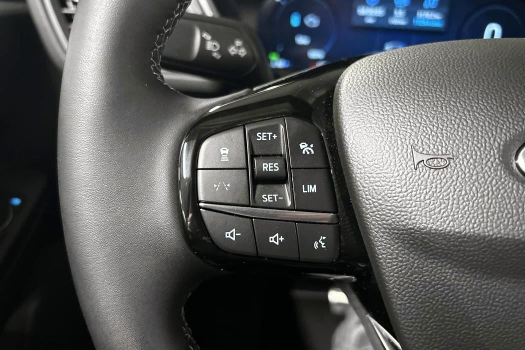 FORD Kuga 2026