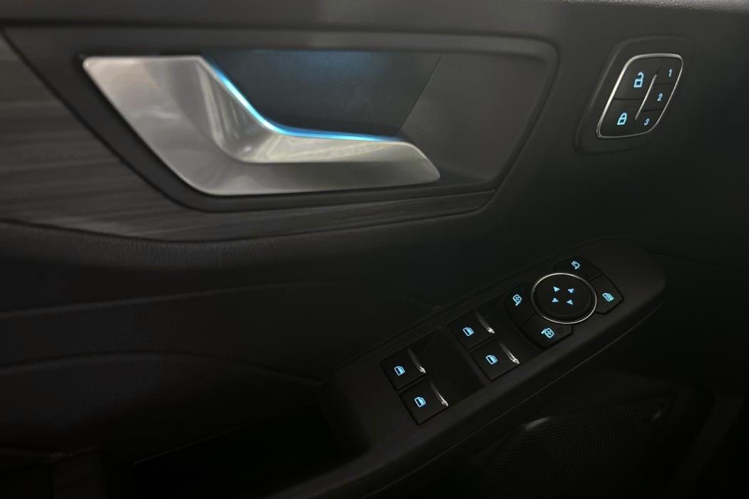 FORD Kuga 2026