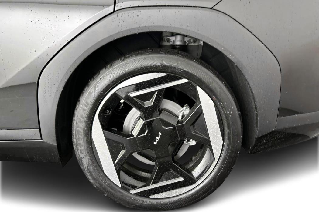 KIA EV4 2025