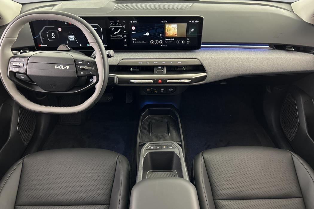 KIA EV4 2025