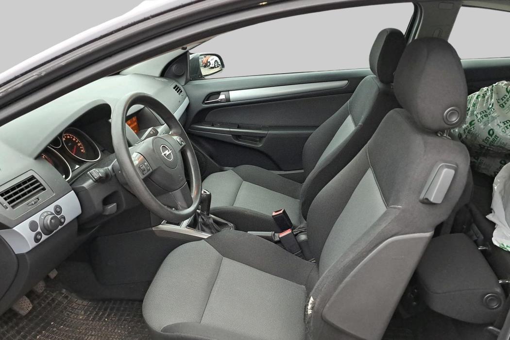 OPEL Astra 2005