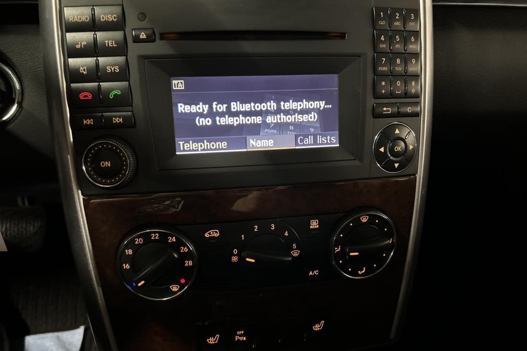 MERCEDES-BENZ B 2010