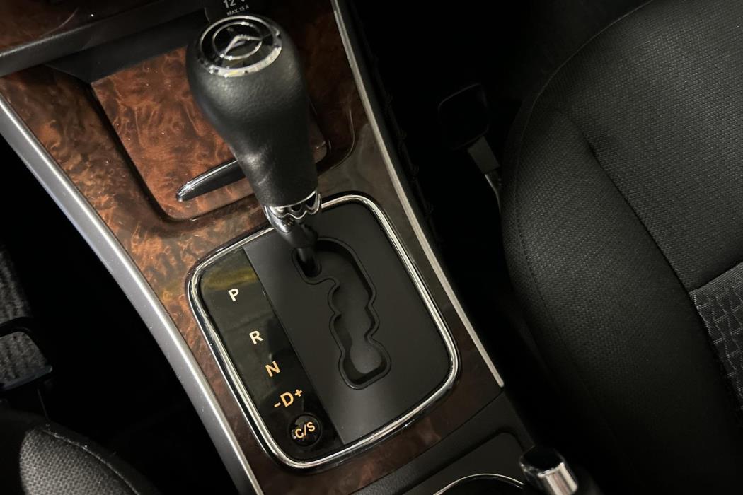 MERCEDES-BENZ B 2010
