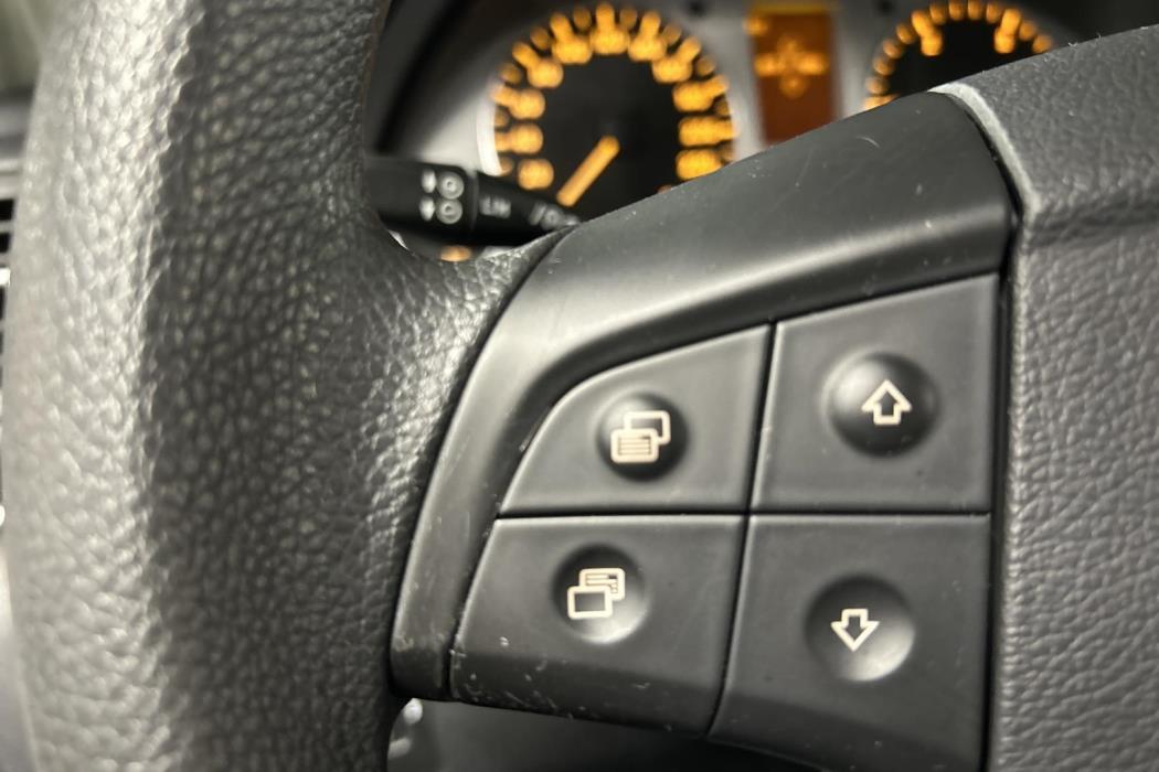 MERCEDES-BENZ B 2010