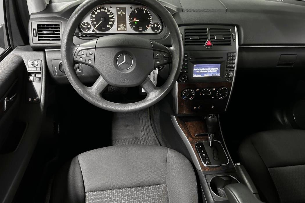 MERCEDES-BENZ B 2010