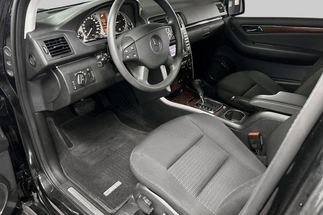 MERCEDES-BENZ B 2010