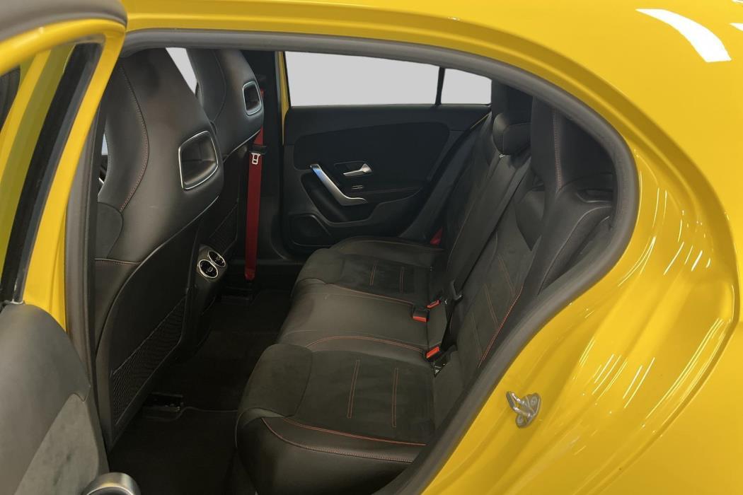 MERCEDES-BENZ A 35 AMG 2019