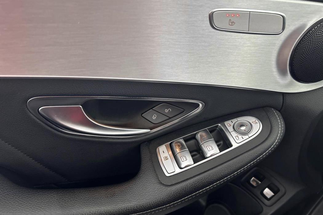 MERCEDES-BENZ C 2020