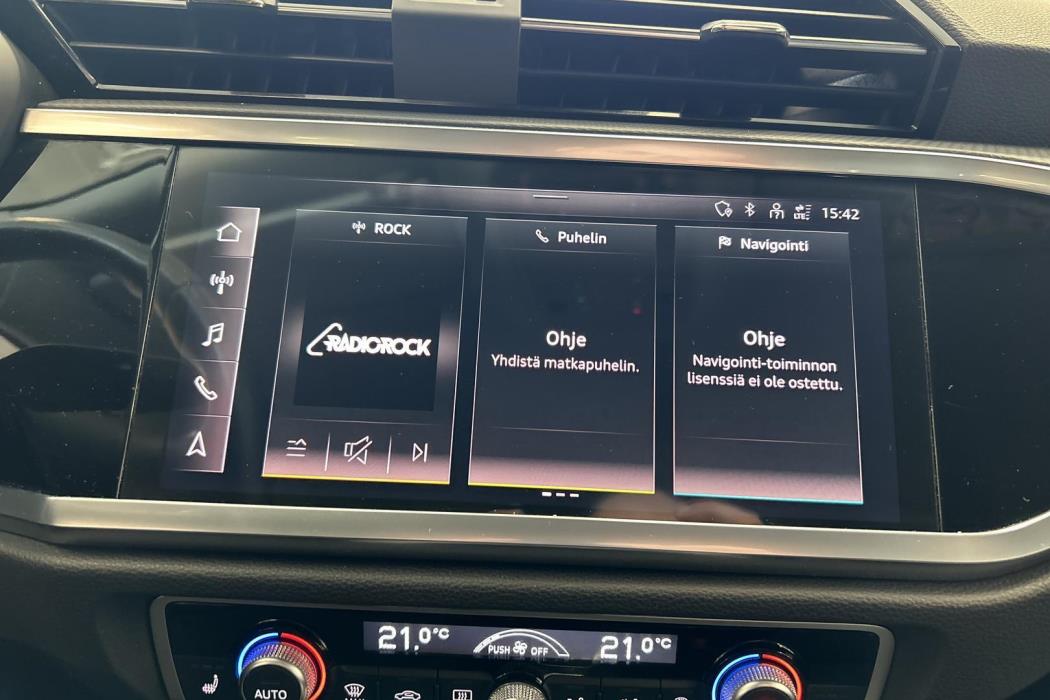 AUDI Q3 2021