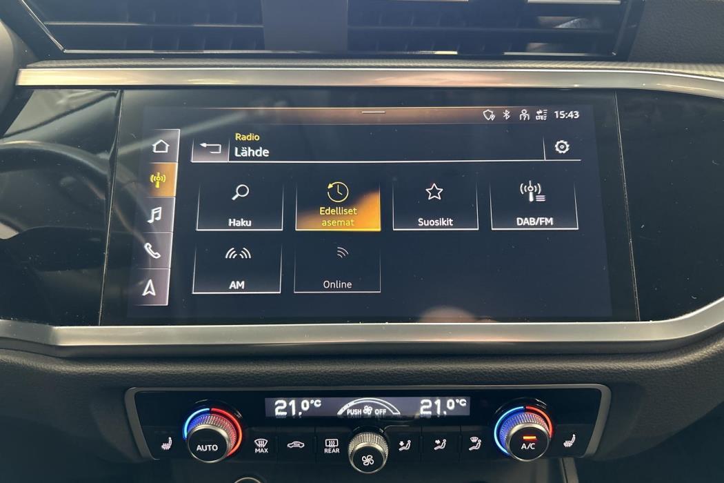 AUDI Q3 2021