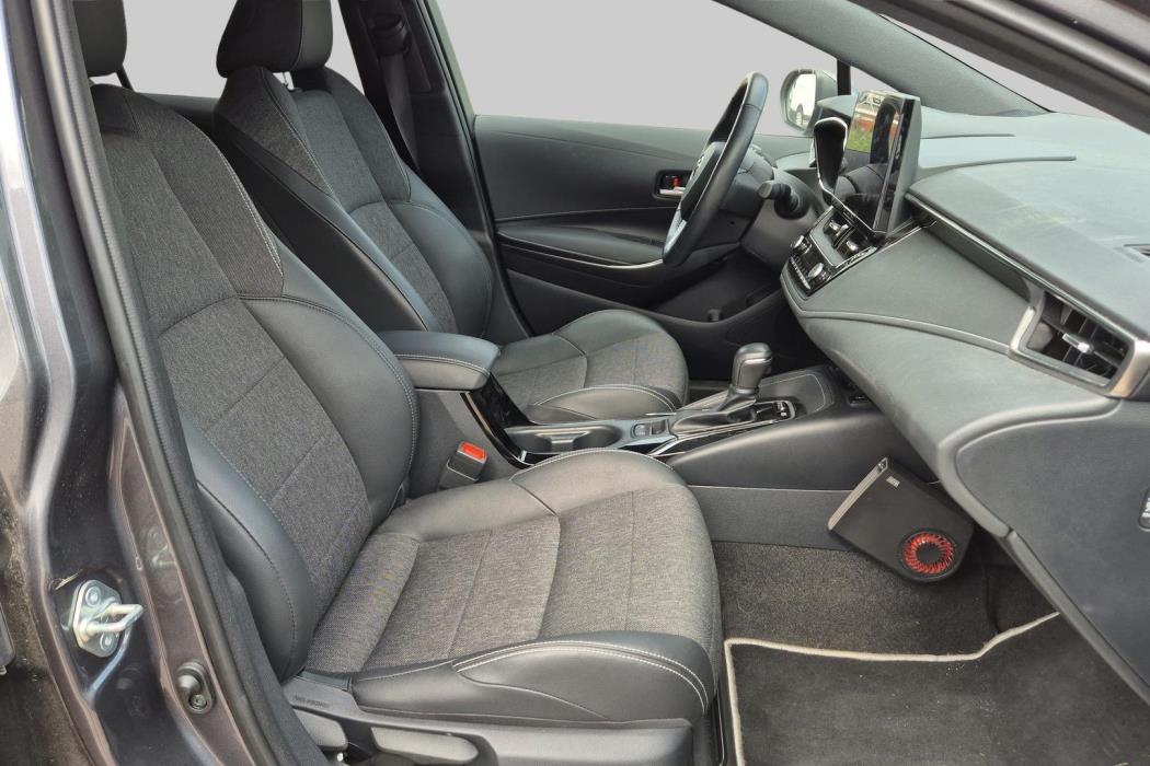 TOYOTA Corolla 2023