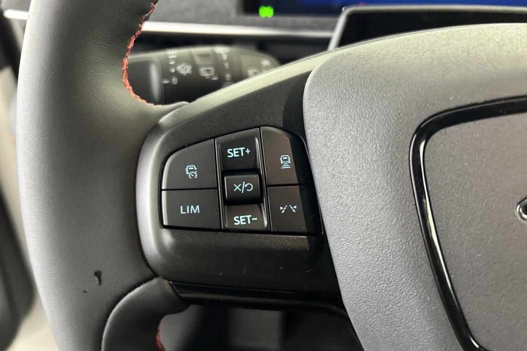 FORD Mustang Mach-E 2025