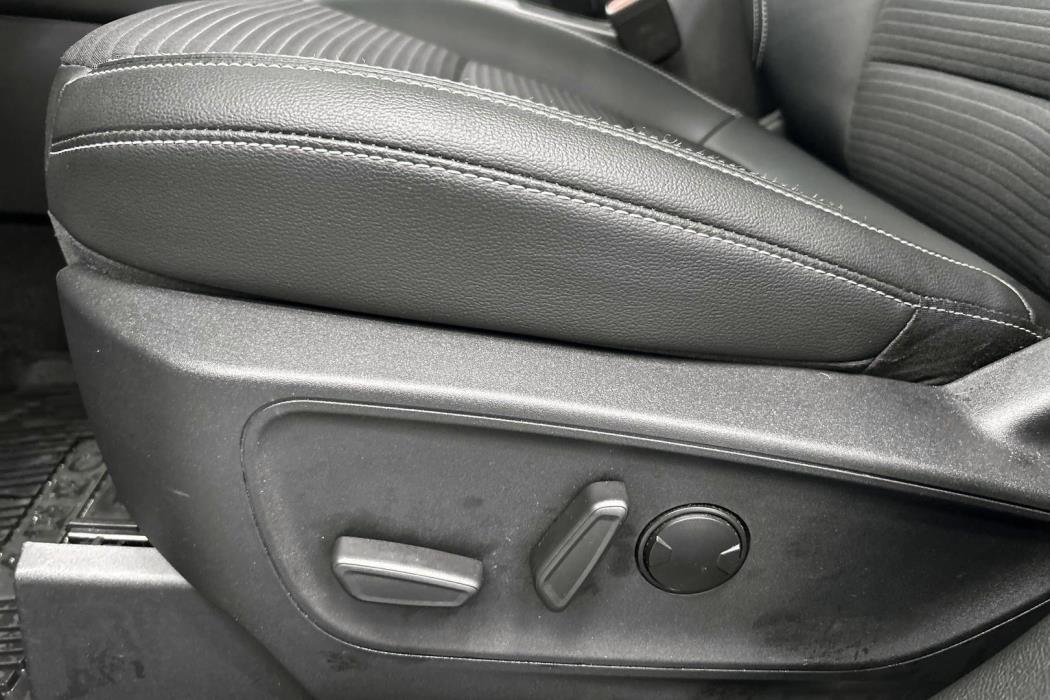FORD Kuga 2023