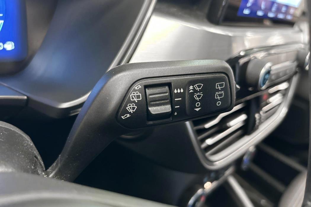 FORD Kuga 2023