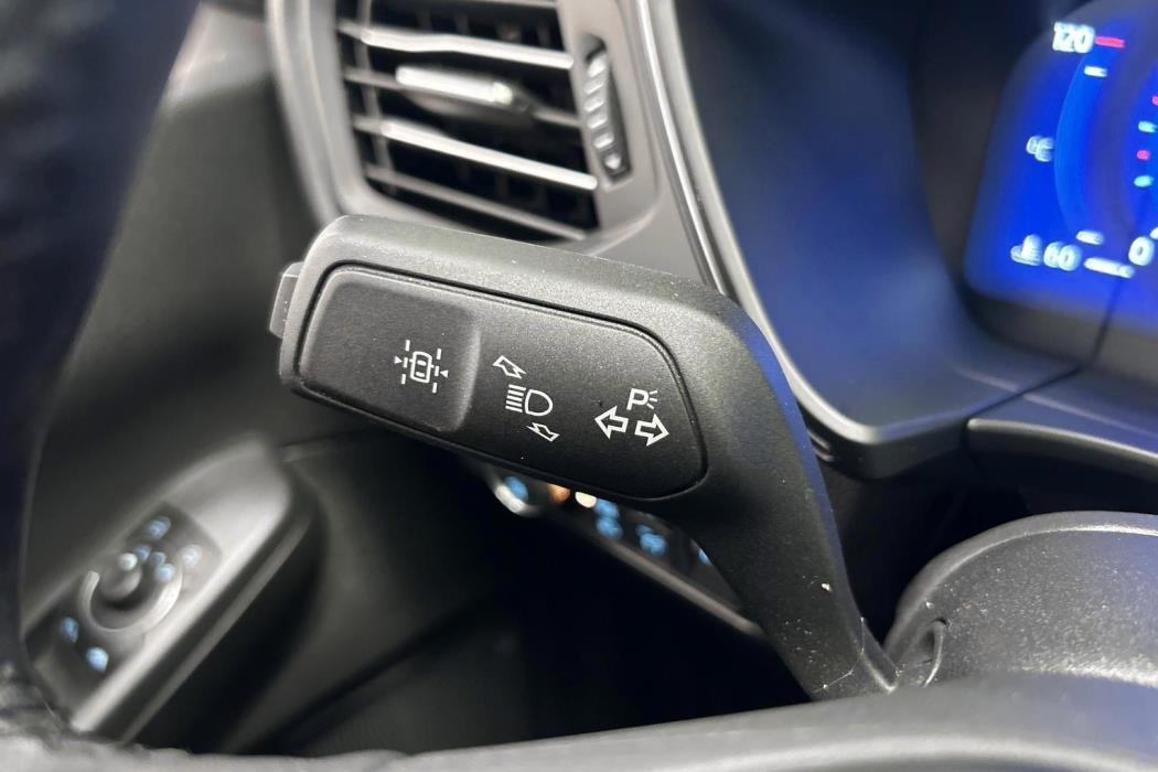 FORD Kuga 2023