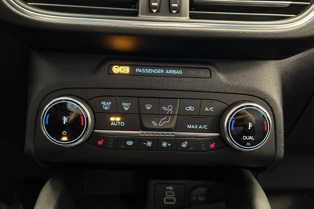 FORD Kuga 2023