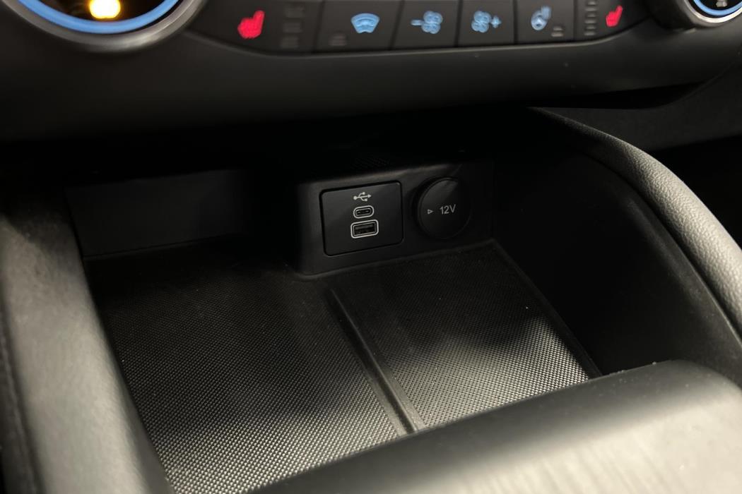 FORD Kuga 2023