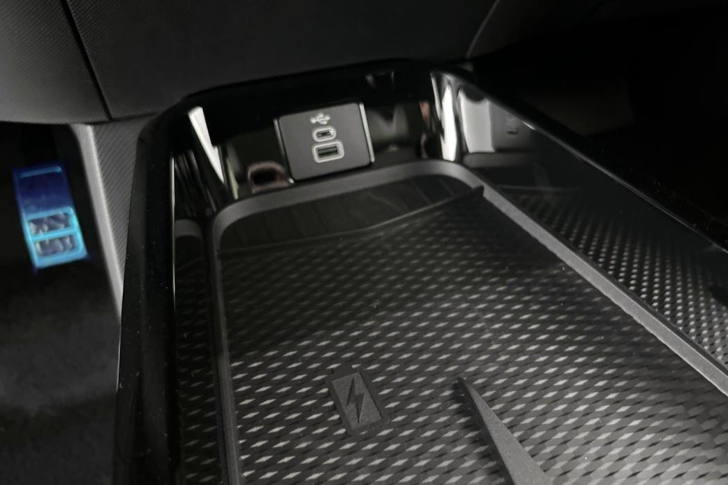 FORD Mustang Mach-E 2025