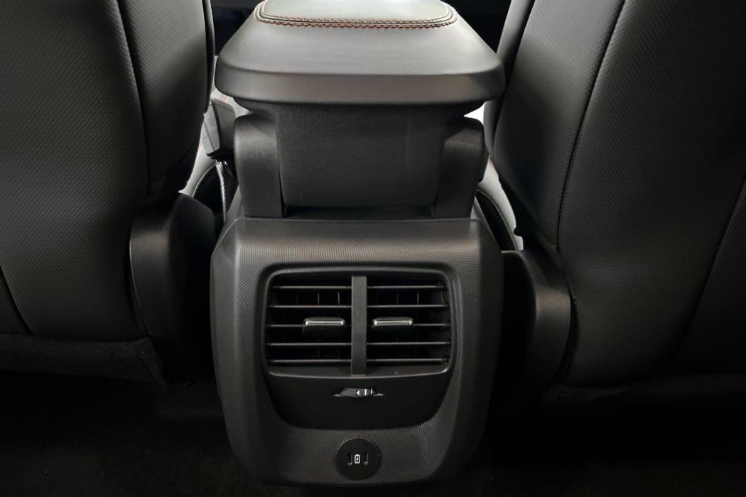 FORD Mustang Mach-E 2025