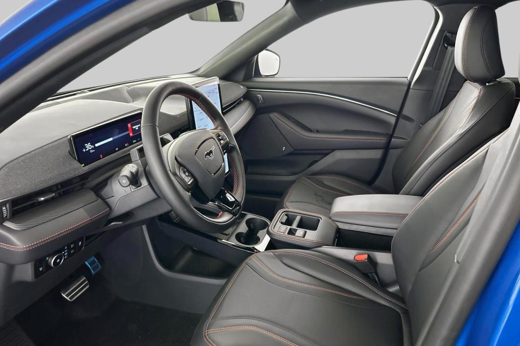 FORD Mustang Mach-E 2025