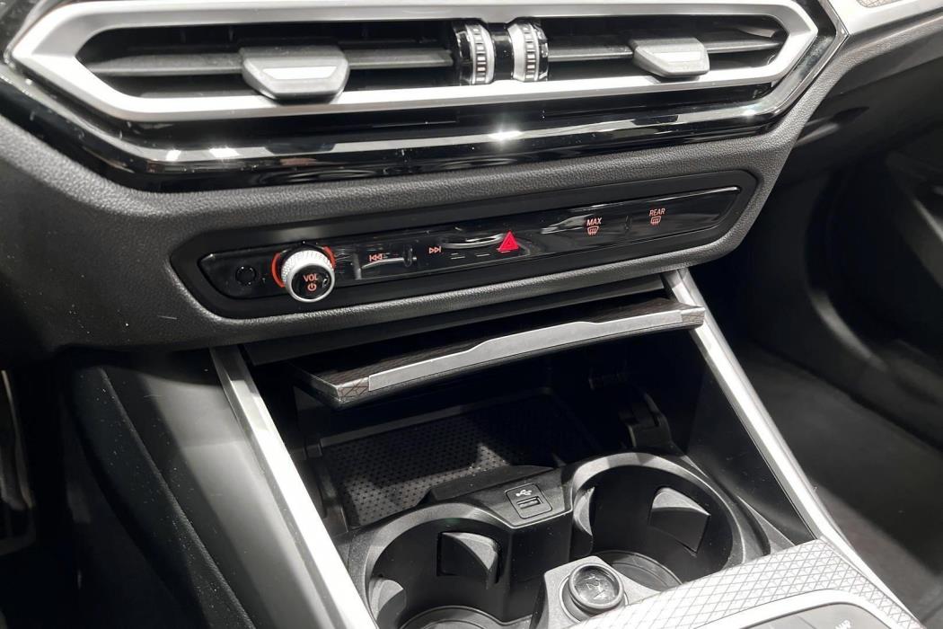 BMW 3-SARJA 2024