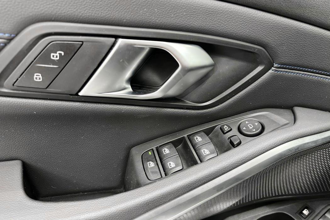 BMW 3-SARJA 2024