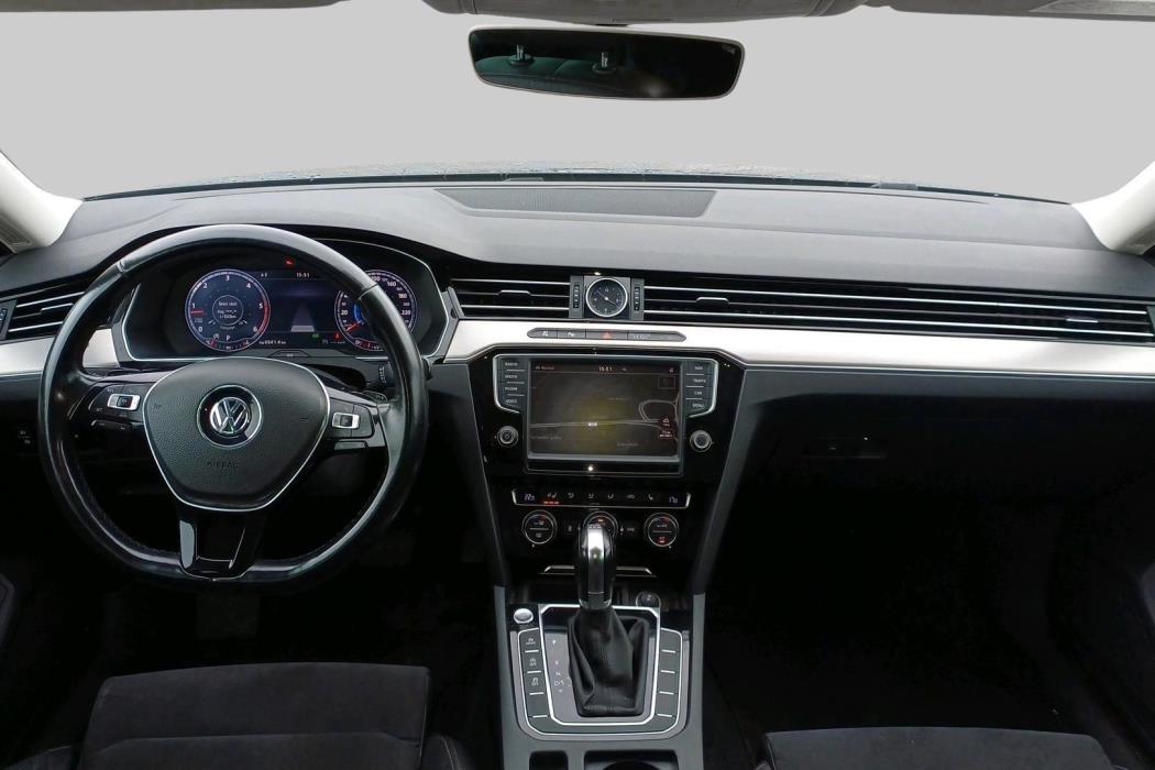 VOLKSWAGEN Passat 2015