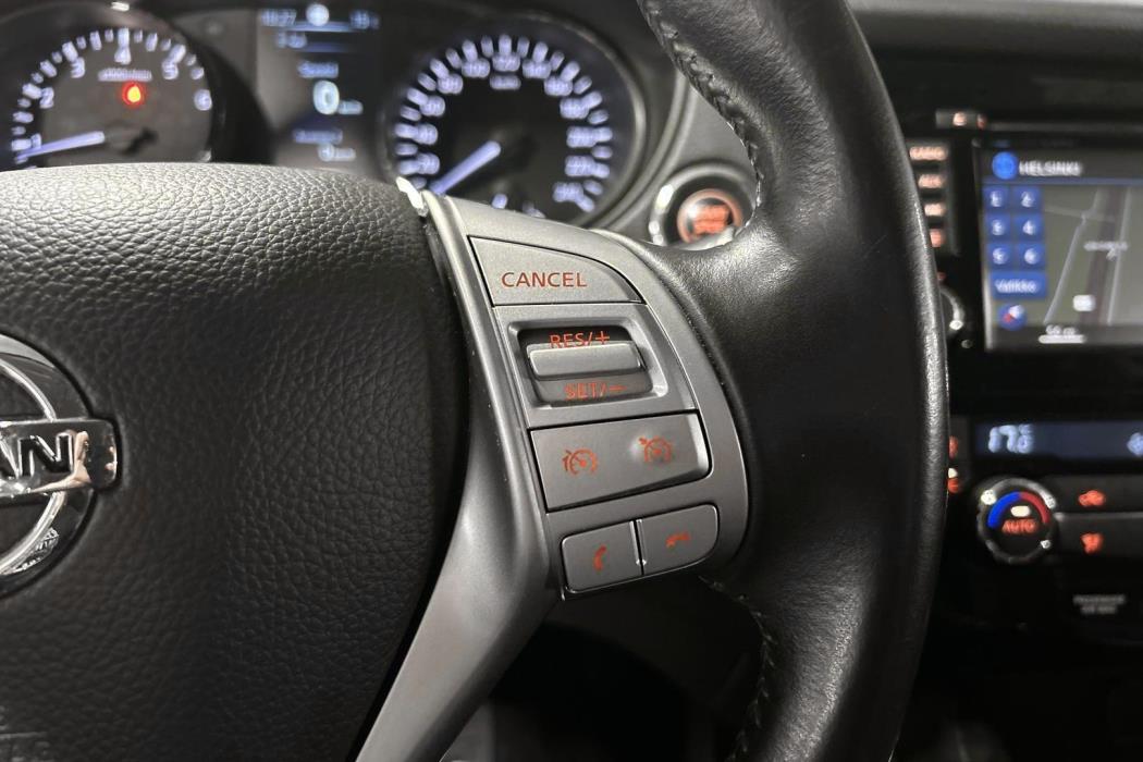 NISSAN Qashqai 2017