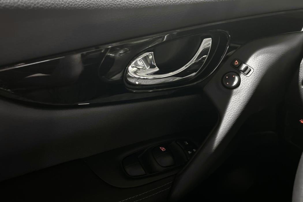 NISSAN Qashqai 2017