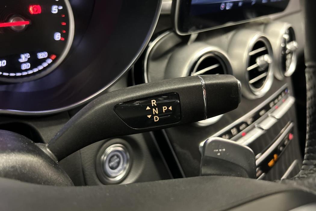 MERCEDES-BENZ C 2019