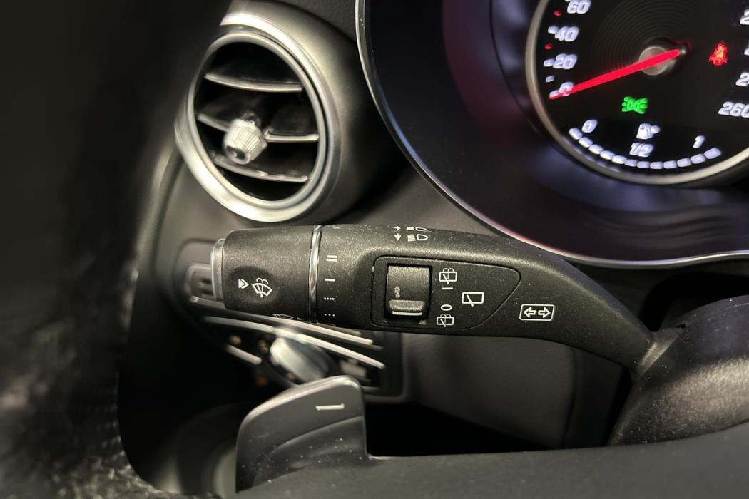 MERCEDES-BENZ C 2019