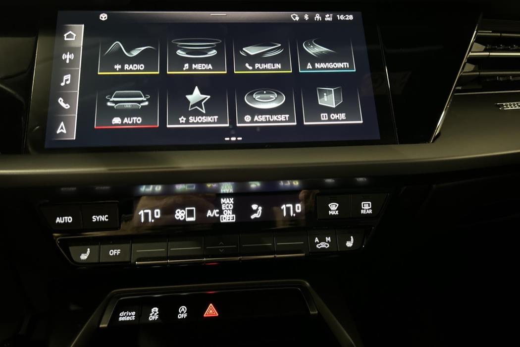 AUDI A3 2023
