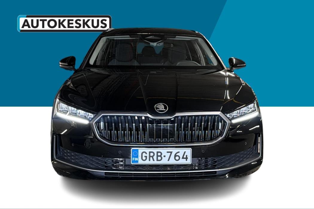 SKODA Superb 2025