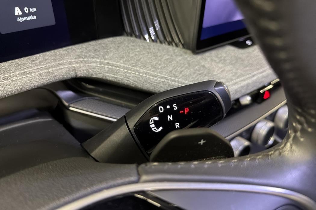 SKODA Superb 2025