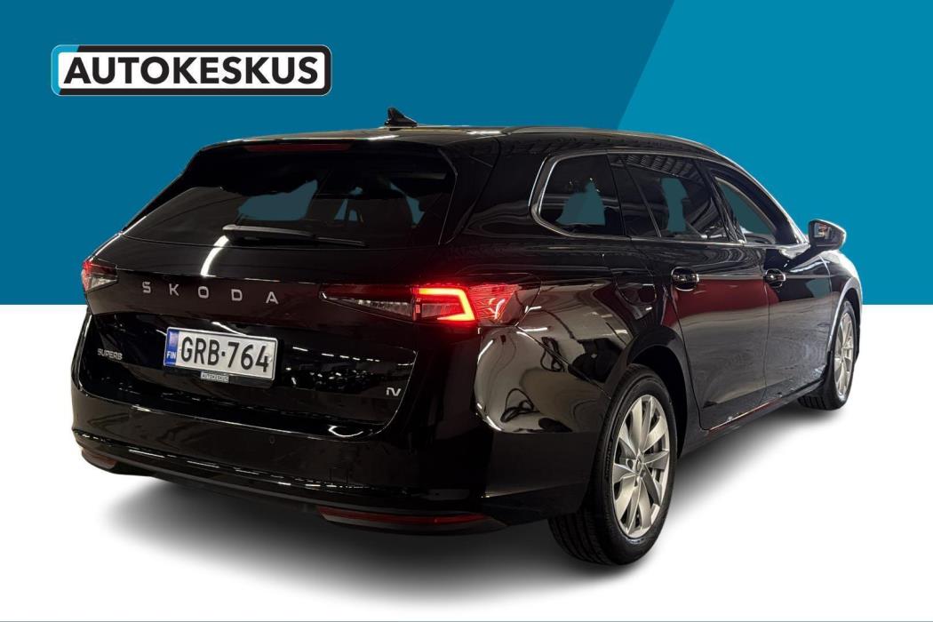 SKODA Superb 2025