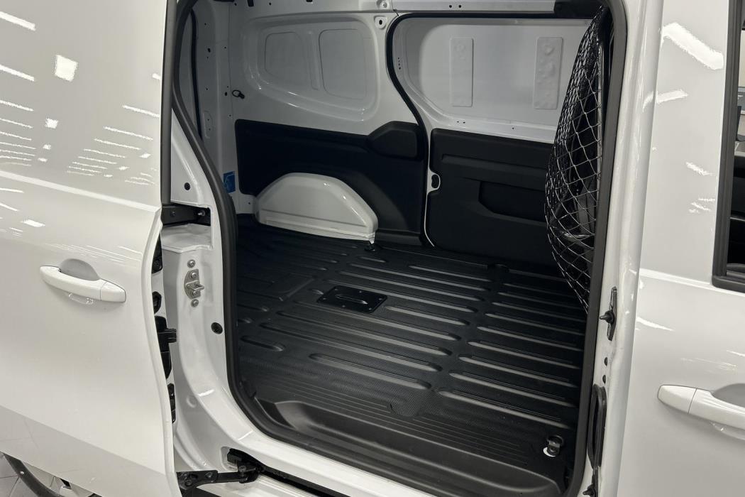 NISSAN Townstar 2025