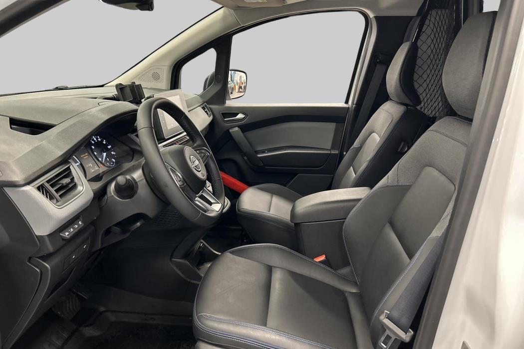 NISSAN Townstar 2025